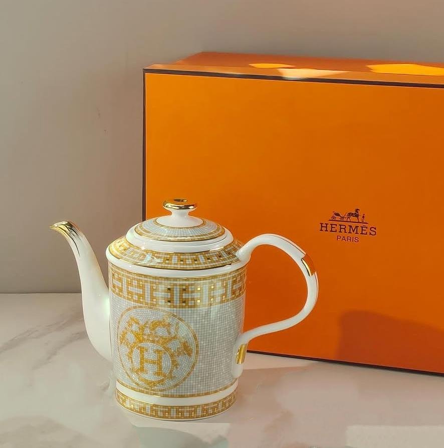 Hermes Tea pot Golden color